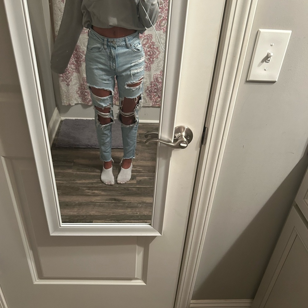 American Eagle Ripped Jeans